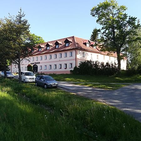 Penzion Tomy Pihlov Horní Planá Buitenkant foto