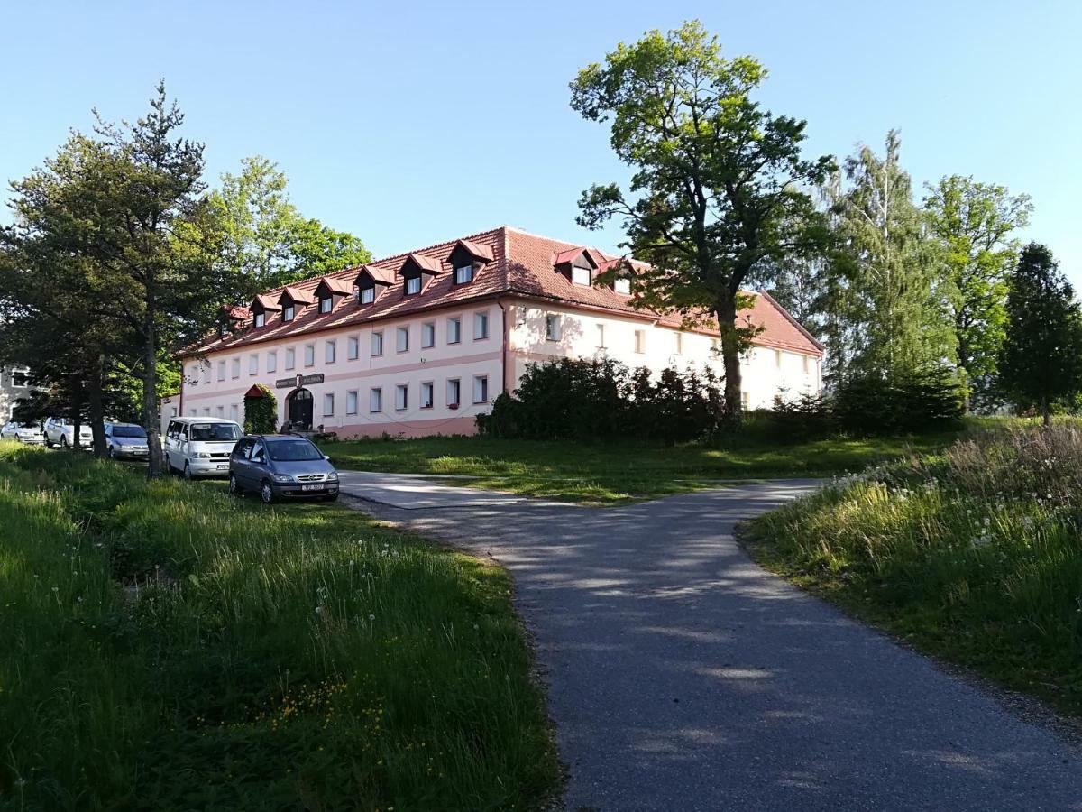 Penzion Tomy Pihlov Horní Planá Buitenkant foto